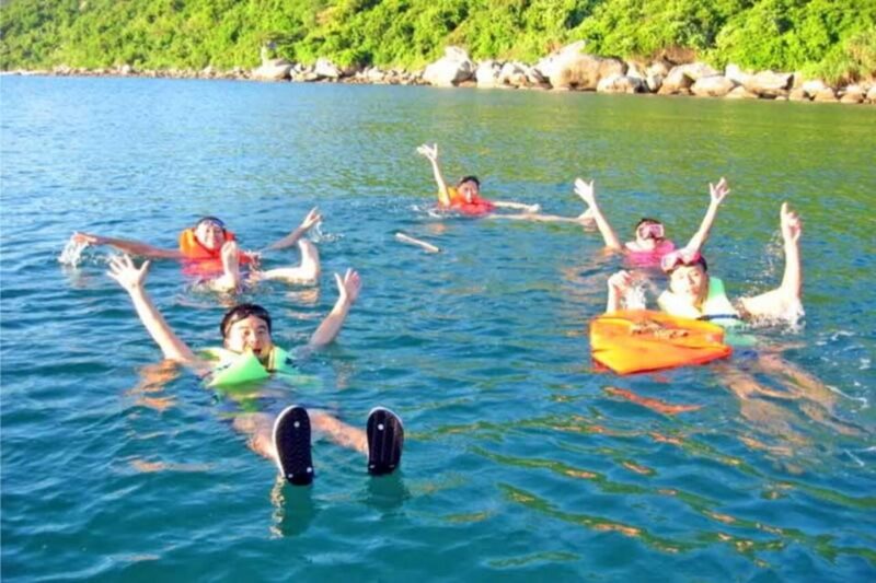 Cham Island: Snorkeling Tour by Speed Boat 1-Day With Lunch - Seafood Lunch at Chong Beach