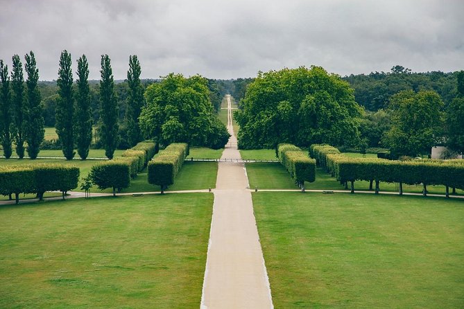 Chambord Castle: Private Guided Walking Tour - Exploring the Renaissance Influence