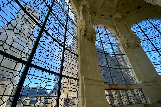 Chambord, Chenonceau, Da Vinci Castle Small Group Trip From Paris - Pickup and Meeting Details