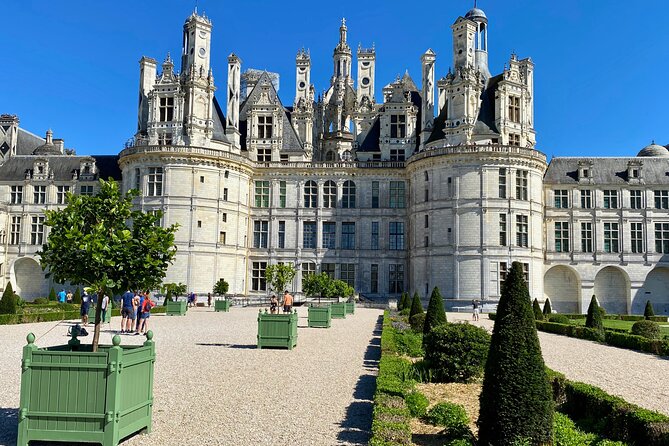 Chambord, Chenonceau, Da Vinci Castle Small Group Trip From Paris - Chambord Castle Highlights