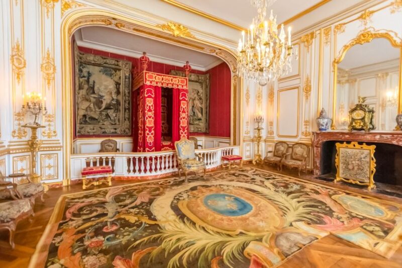 Chambord: Private Guided Tour of the Castle + Reserved Entry - Architectural Highlights