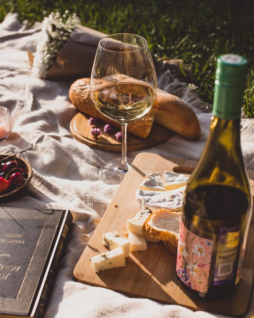 Chamonix: Snowshoeing With Local Cheese & Wine Tasting - Guided Snowshoeing Adventure