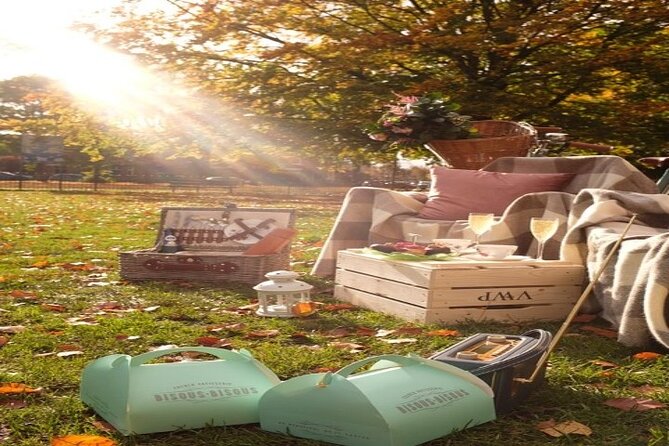 Champagne Picnic Hamper for 2 With Retro Bicycles Manchester - Booking and Cancellation Policy