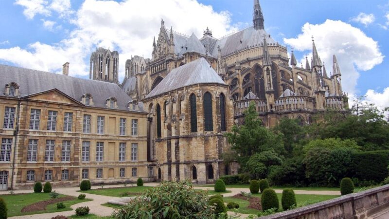 Champagne: Private Round Transfer From Paris - Walking Tour of Sights