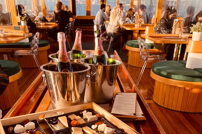 Champagne, Wine and Cheese Pairing Sightseeing Cruise - Scenic Hudson River Views