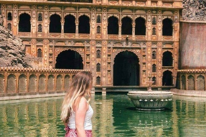 Chand Baori Step Well Private Day Tour With Lunch - Reviews