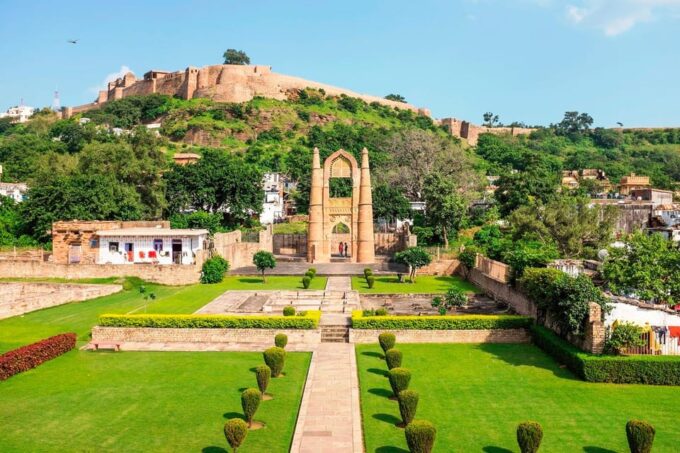 CHANDERI EXCURSION FROM JHANSI - Recap