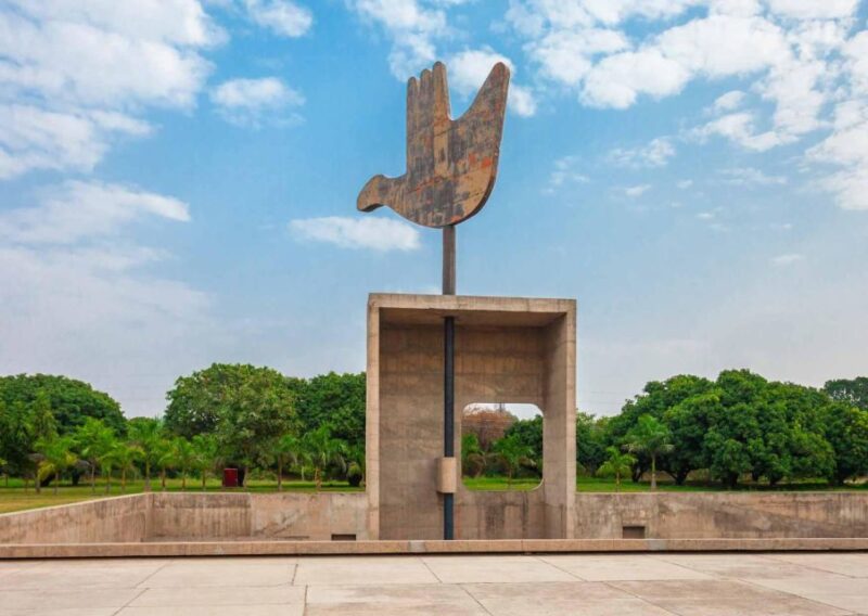 Chandigarh Walking Tour (2 Hours Guided Walking Tour) - Experience Highlights