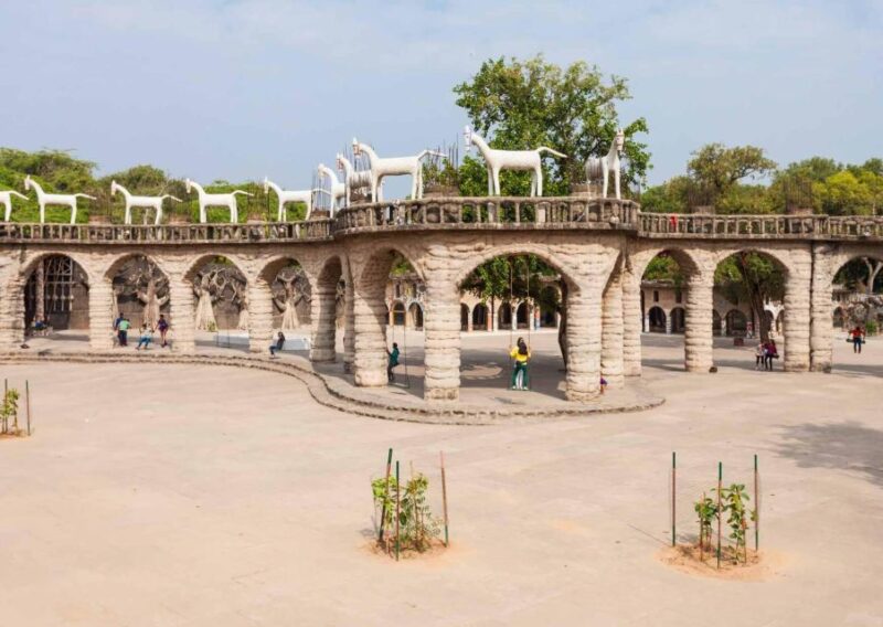 Chandigarh Walking Tour (2 Hours Guided Walking Tour) - Guided Tour Details
