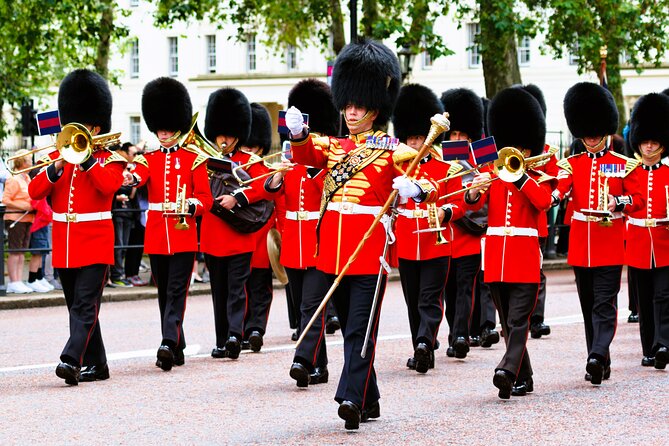 Changing of the Guard Ceremony & Central London Food Tour - Discover Iconic Soho Eateries