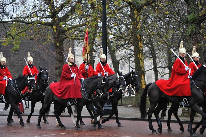 Changing of the Guard Guided Walking Tour in London - Accessibility and Fitness Requirements