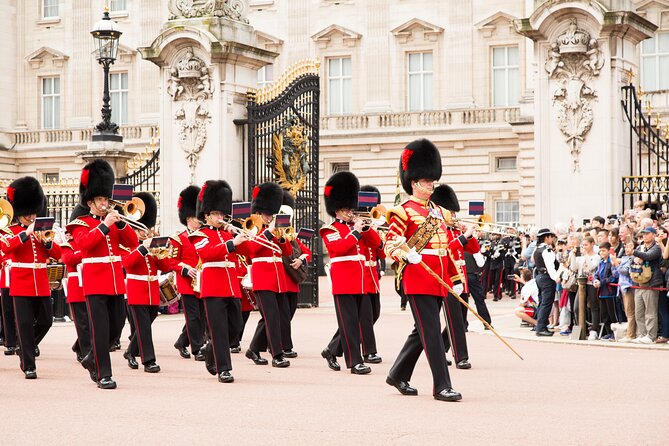 Changing of the Guard Walking Tour Experience - Inclusions and Meeting Point