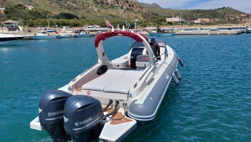 Chania: Full-Day Santorini Private Cruise With Visit to Oia - Expert Skipper and Crew