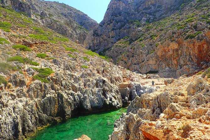 Chania: Hiking Through History and Hidden Gems at Katholiko Bay - Discovering Katholiko Bays Secrets