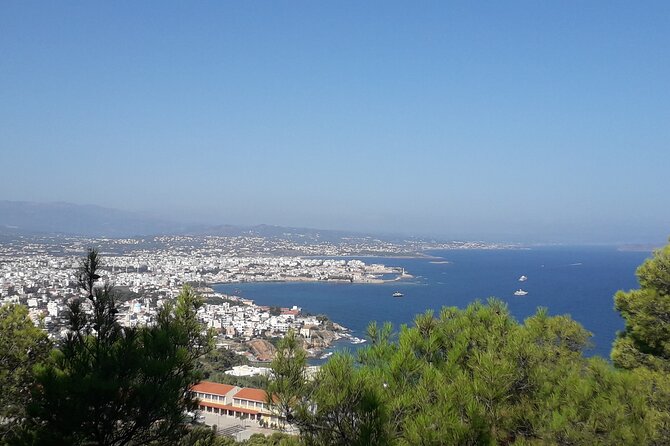 Chania Old Town, Public Market and Chrisopigi Monastery Tour - Exploring Chania Old Town
