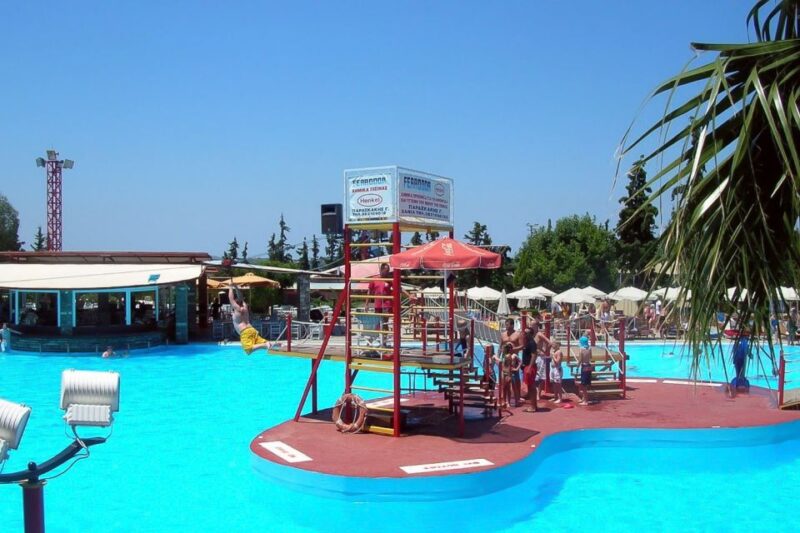 Chania & Rethymno:Limnoupolis Water Park With Lunch+Transfer - Dining Options