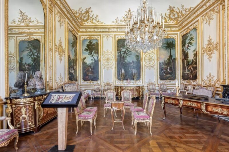 Chantilly: The Very Rich Hours of the Duke of Berry Exhibit - Key Points