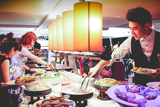 Chaophraya Cruise - Amazing Dinner Cruise - Dining Experience