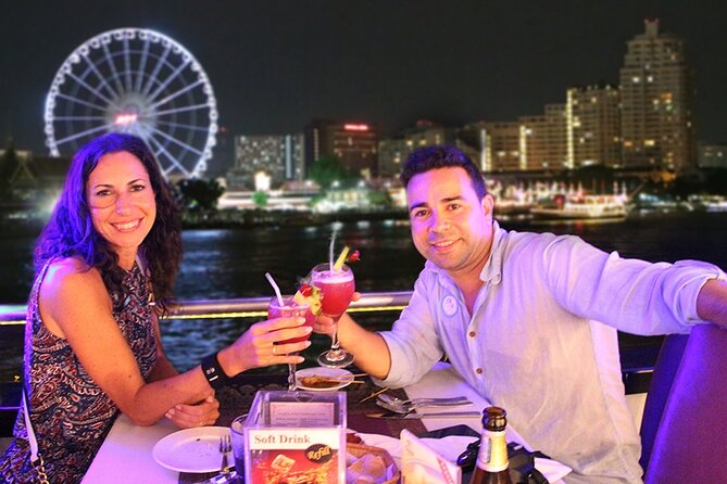 Chaophraya Cruise Dinner Cruise Along With Chao Phraya River Bangkok - Cruise Capacity and Accessibility