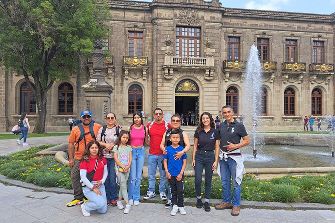 Chapultepec Castle Tour and Its Surroundings - Encountering the Forest
