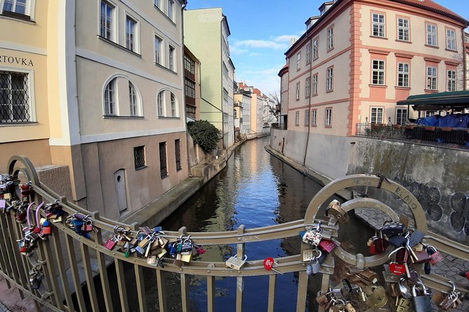 Charles Bridge: SELF-GUIDED WALKING TOUR (Prague) - Tour Experience Highlights