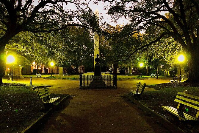 Charleston Boo Hag & Brews Walking Ghost and Bar Tour - Bar Crawl Experience