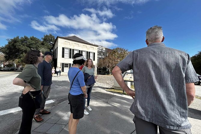 Charleston Gardens & Architecture 2 Hour Small Group Walking Tour - An Insiders Perspective on Charleston