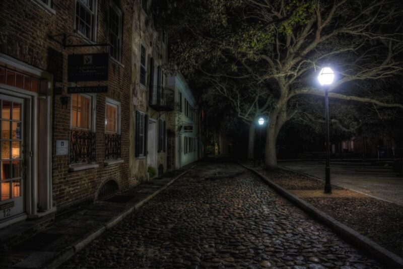 Charleston: Guided Pub Crawl and Haunted History Tour - Inclusions and Requirements
