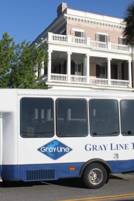 Charleston: Historic City Tour & Magnolia Plantation Combo - Meeting Point