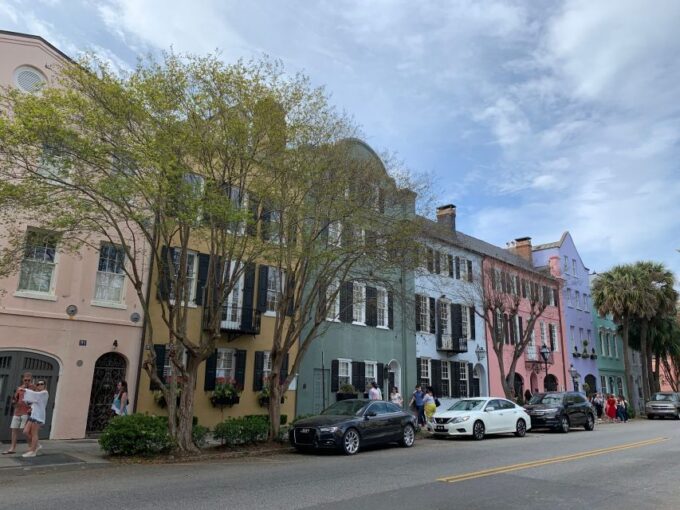 Charleston: Historical Walking Tour With Storytelling - Memorable Customer Experiences
