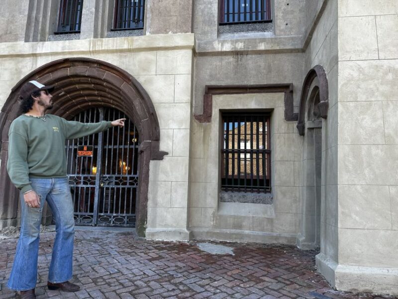 Charleston: Pirates and Ghosts Guided Walking Tour - Experience Highlights