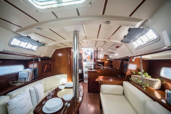 Charleston: Private BYOB Luxury Sailing Cruise - Group Size and Capacity
