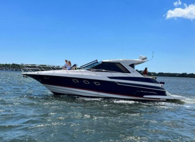 Charleston: Private Luxury Yacht Charter - Onboard Provisions and Restrictions