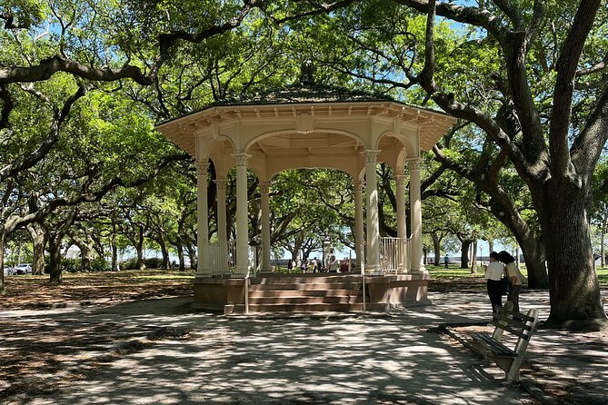 Charleston Self Guided Walking Tour - Charlestons Picturesque Scenery