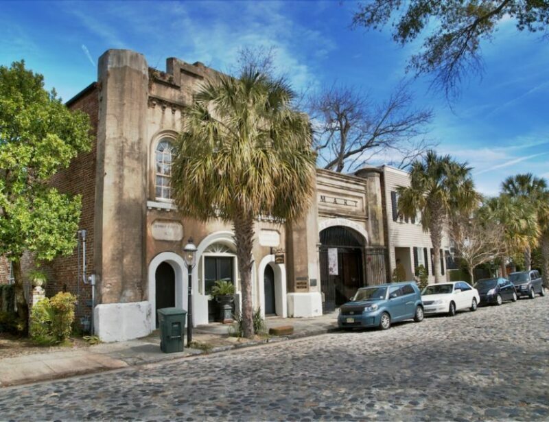 Charleston Unchained: Patriots and Pirates Walking Tour - The Authentic Experience