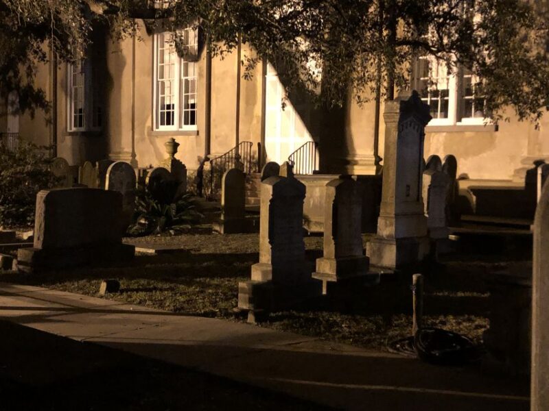 Charleston: Walking Ghost Tour of the Historic District - Ghostly Encounters