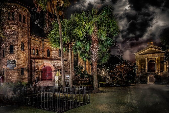 Charleston's Spirits & Spirits Haunted Pub Crawl - Key Points