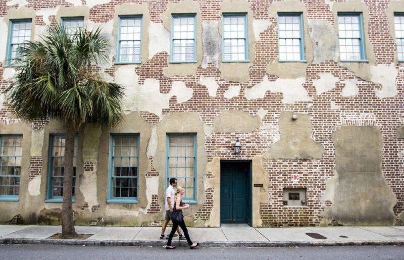 Charleston's Tapestry: A Journey Through Time and Color - The Battery