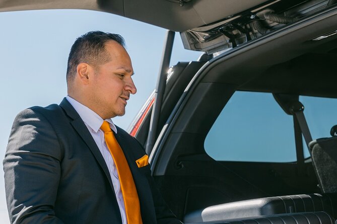 Charlotte Departure Chauffeur Driven Airport Transport by SUV - Safe and Reliable Transportation