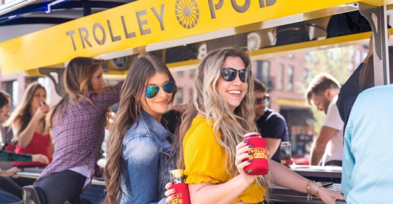 Charlotte: Private Trolley Pub Tour With Drinks - Key Points