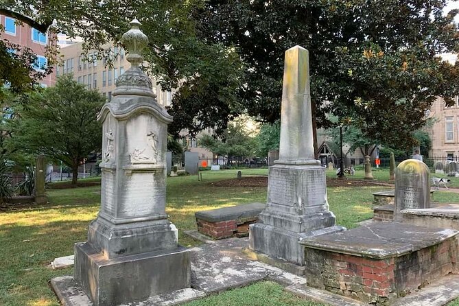 Charlottes Only Southern Charm Haunted/True Crime Golf Cart Tour - Meeting Point and Pickup