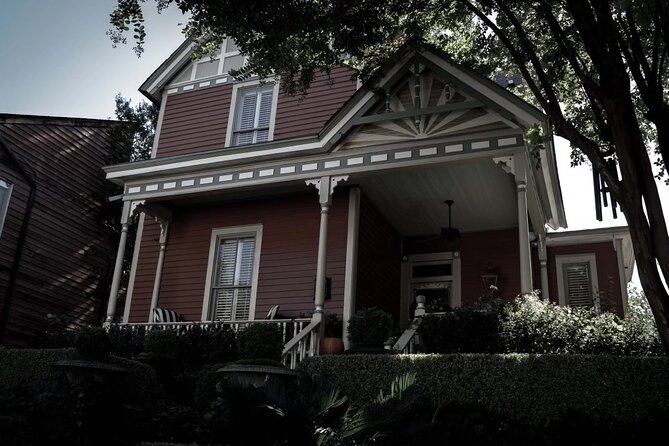 Charlottes Only Southern Charm Haunted/True Crime Golf Cart Tour - Confirmation and Accessibility