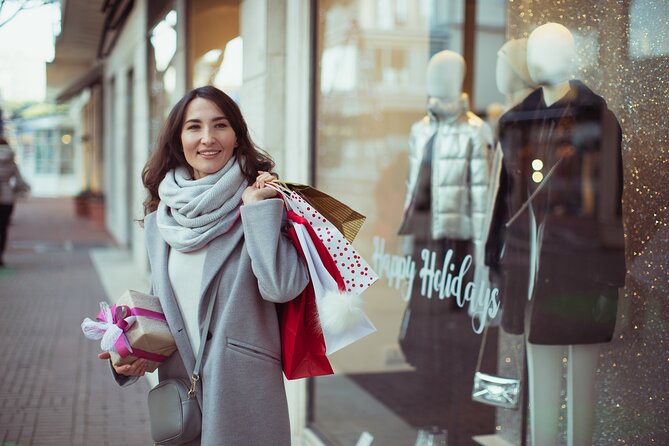 Charming Christmas Walking Tour in Lecce - Key Points