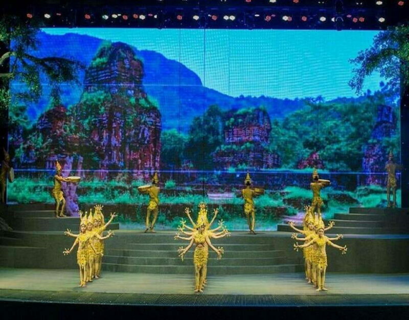 Charming Da Nang Show: Culture, History, Art Vietnamese Show - What is the Charming Da Nang Show?
