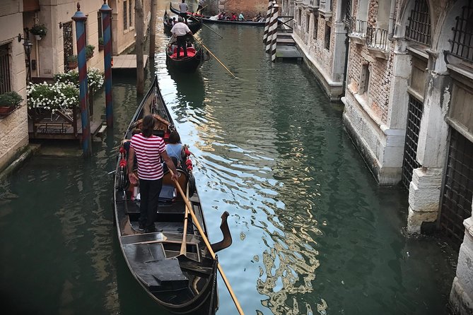 Charming Gondola Ride on the Grand Canal & Gondola Yard Gallery - Confirmation and Cancellation Policy
