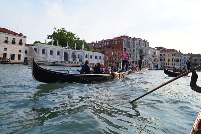Charming Gondola Ride on the Grand Canal & Gondola Yard Gallery - Gondola Craftsmanship and Secrets