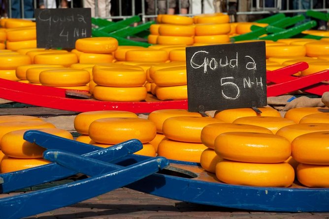 Charming Gouda Walking Tour: History, Architecture & Cheese - Key Attractions on the Tour