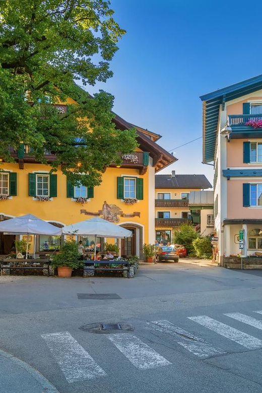 Charming Sankt Gilgen Family Discovery Walking Tour - Experience Features