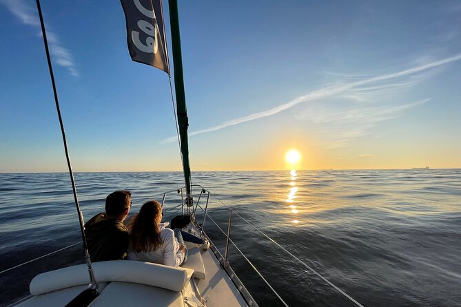 Charming Sunset in the Douro on a Shared Sailboat for up to 8 People - Quick Points