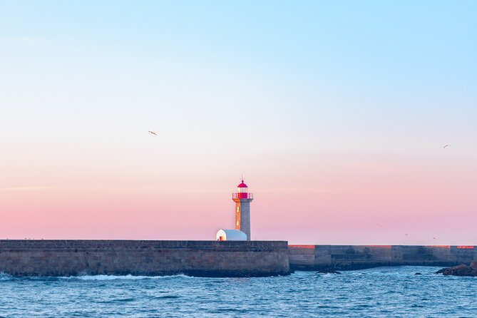 Charming Sunset in the Douro on a Shared Sailboat for up to 8 People - Tour Schedule and Capacity
